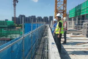 2025年7月7日下午16时，杨震同志查看防暑降温措施落实情况